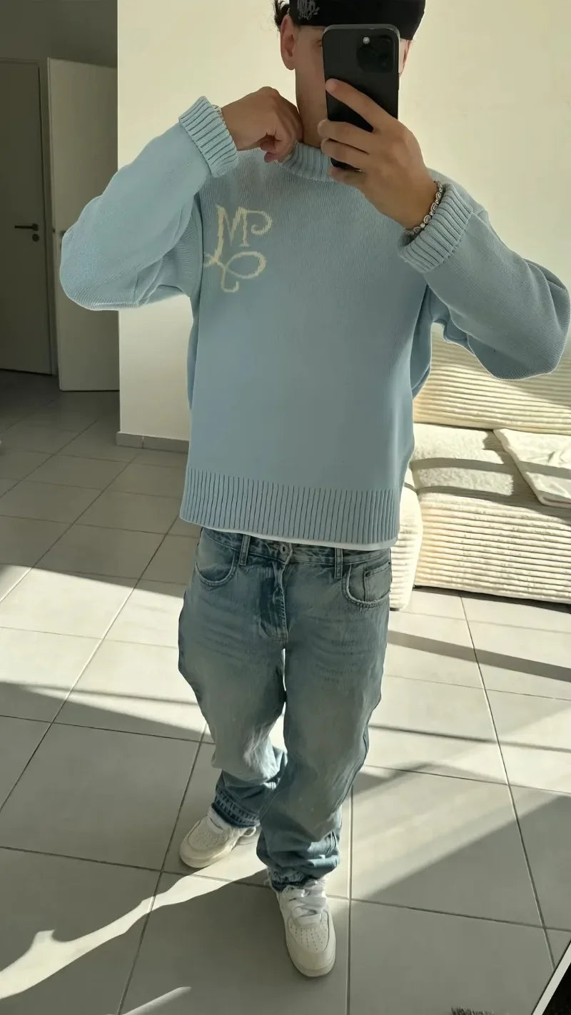 Müttr Embroided Pullover